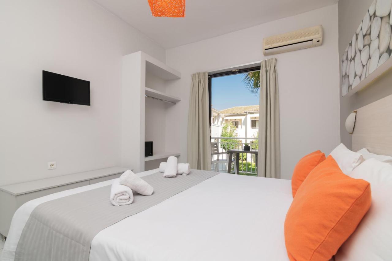 Cavo D'Oro All Inclusive Resort Kalamákion 外观 照片