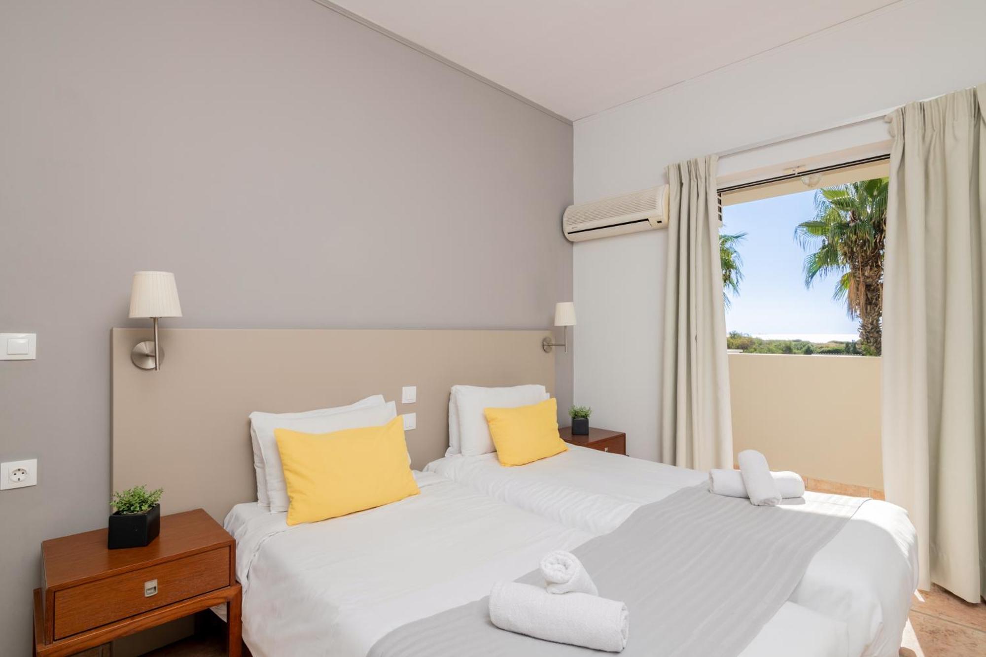 Cavo D'Oro All Inclusive Resort Kalamákion 外观 照片