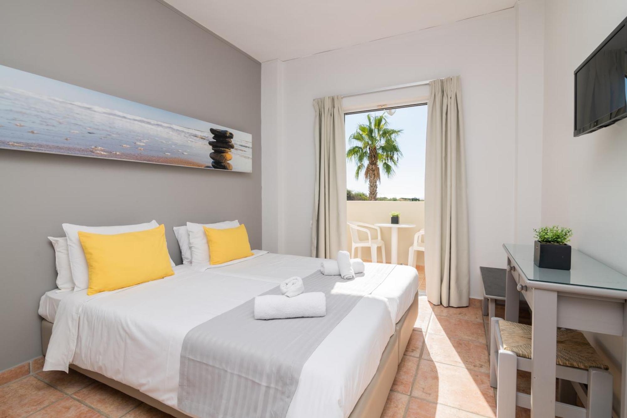 Cavo D'Oro All Inclusive Resort Kalamákion 外观 照片
